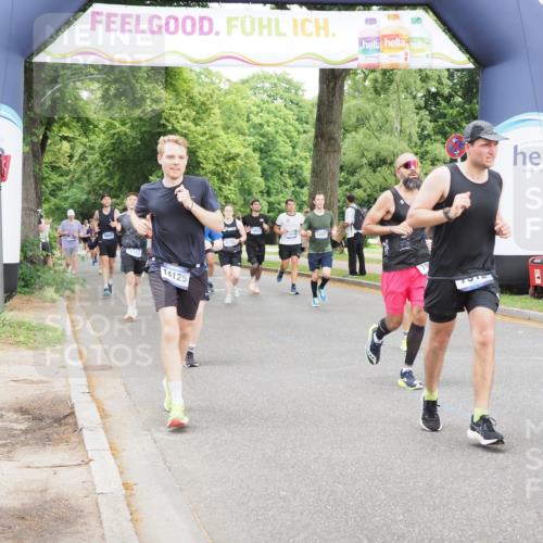29.06.2025 - hella hamburg halbmarathon MichiJ http://msf.ph/oto/8331446 29.06.2025 10:38:13 Zwischen KM18-KM19 1750, 2207, 6795, 7312, 7952, 8689, 10057, 12527, 12624, 13609, 13799, 14125, 14361, 14838, 18182, 18451, 18657, 18658 meine-sportfotos.de
