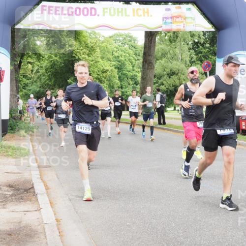 29.06.2025 - hella hamburg halbmarathon MichiJ http://msf.ph/oto/8331467 29.06.2025 10:38:13 Zwischen KM18-KM19 1750, 2207, 6795, 7312, 7952, 8689, 10057, 12527, 12624, 13609, 13799, 14125, 14361, 14838, 18182, 18451, 18657, 18658 meine-sportfotos.de