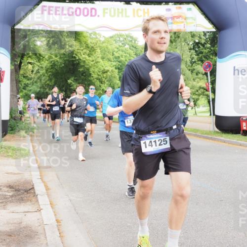 29.06.2025 - hella hamburg halbmarathon MichiJ http://msf.ph/oto/8331575 29.06.2025 10:38:14 Zwischen KM18-KM19 1750, 2207, 6795, 7312, 7952, 8117, 9869, 12527, 12624, 13701, 13799, 14125, 14361, 14838, 18182, 18451, 18657, 18658, 19053 meine-sportfotos.de