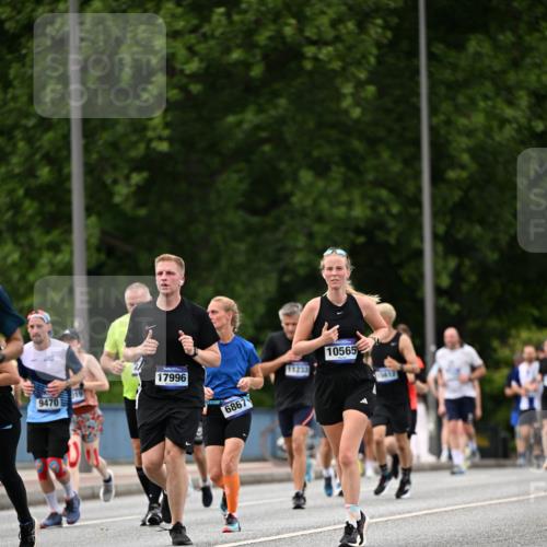 29.06.2025 - hella hamburg halbmarathon Dr. Thomas Lammeyer http://msf.ph/oto/8331683 29.06.2025 10:39:48 Kennedybrücke 2198, 2412, 2787, 3170, 3828, 3958, 4333, 4696, 4703, 4965, 5147, 6029, 6189, 6365, 6397, 6471, 6867, 8249, 8296, 8567, 9470, 9803, 9819, 10360, 10565, 10652, 11233, 11359 meine-sportfotos.de