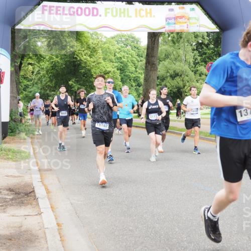 29.06.2025 - hella hamburg halbmarathon MichiJ http://msf.ph/oto/8331713 29.06.2025 10:38:15 Zwischen KM18-KM19 1750, 2207, 6795, 7312, 7952, 8117, 9869, 12527, 12624, 13701, 13799, 14125, 14361, 14838, 17179, 18182, 18657, 18658, 19040, 19053 meine-sportfotos.de