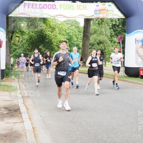 29.06.2025 - hella hamburg halbmarathon MichiJ http://msf.ph/oto/8331801 29.06.2025 10:38:15 Zwischen KM18-KM19 1750, 2207, 6795, 7312, 7952, 8117, 9869, 12527, 12624, 13701, 13799, 14125, 14361, 14838, 17179, 18182, 18657, 18658, 19040, 19053 meine-sportfotos.de