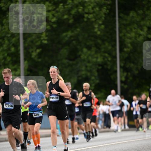 29.06.2025 - hella hamburg halbmarathon Dr. Thomas Lammeyer http://msf.ph/oto/8331852 29.06.2025 10:39:49 Kennedybrücke 2198, 2412, 2787, 2827, 3170, 3828, 3958, 4333, 4696, 4703, 4965, 5147, 6029, 6189, 6365, 6397, 6471, 6867, 8249, 8296, 8567, 9470, 9803, 9819, 10360, 10565, 10652, 11233, 11359 meine-sportfotos.de