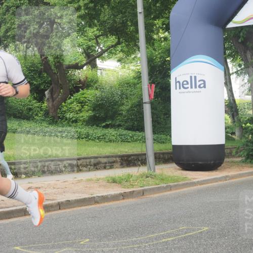29.06.2025 - hella hamburg halbmarathon KatJ http://msf.ph/oto/8332019 29.06.2025 10:17:28 Zwischen KM18-KM19 2203 meine-sportfotos.de