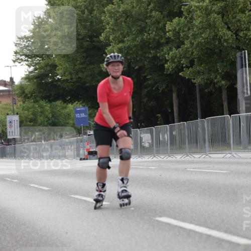 29.06.2025 - hella hamburg halbmarathon Jannik Wohlers http://msf.ph/oto/8332053 29.06.2025 09:01:28 Lombardsbrücke  meine-sportfotos.de