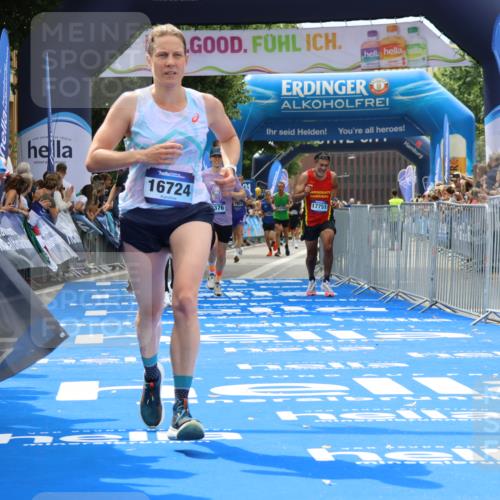 29.06.2025 - hella hamburg halbmarathon Strokosch-Dieckow http://msf.ph/oto/8332156 29.06.2025 10:34:04 Ziel 7884, 9345, 9376, 9519, 11019, 11202, 11227, 13066, 13493, 13494, 14448, 15268, 16724, 17751, 17877 meine-sportfotos.de