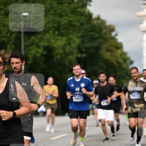29.06.2025 - hella hamburg halbmarathon Dr. Thomas Lammeyer http://msf.ph/oto/8332273 29.06.2025 10:17:43 Kennedybrücke 1194, 1747, 1939, 2055, 2359, 2721, 2891, 2904, 2987, 4001, 4032, 4795, 4962, 5232, 5631, 5719, 6207, 7460, 7462, 7913, 8673, 9612, 9631, 9886, 10442, 10443 meine-sportfotos.de