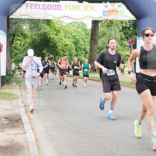 29.06.2025 - hella hamburg halbmarathon MichiJ http://msf.ph/oto/8332343 29.06.2025 10:38:21 Zwischen KM18-KM19 2718, 3654, 5894, 8117, 8261, 8313, 9869, 10319, 12527, 13701, 14562, 15395, 17179, 18811, 19040, 19053 meine-sportfotos.de