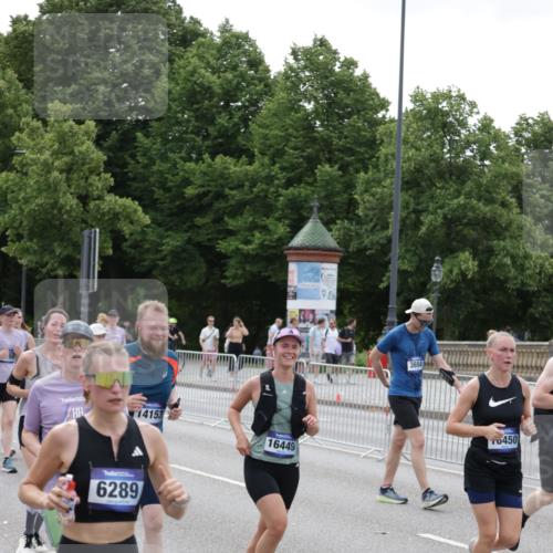 29.06.2025 - hella hamburg halbmarathon Jannik Wohlers http://msf.ph/oto/8332375 29.06.2025 10:40:25 Lombardsbrücke 1075, 1323, 2042, 2173, 2206, 2299, 2858, 3121, 3306, 3432, 3694, 4044, 4234, 4530, 4612, 4774, 4775, 4972, 5753, 6098, 6163, 6289, 6842, 7293, 7956, 8053, 8054, 8429, 8430, 9009, 9237, 9437, 9946, 10166, 10920, 10940, 11053, 11513, 11514, 11686, 12191, 12610, 12692, 12699, 13773, 15154, 15905, 16028, 16297, 16449, 16450, 17233, 17234, 17267, 19087, 19168 meine-sportfotos.de