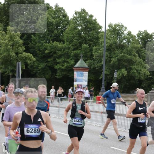 29.06.2025 - hella hamburg halbmarathon Jannik Wohlers http://msf.ph/oto/8332414 29.06.2025 10:40:25 Lombardsbrücke 1075, 1323, 2042, 2173, 2206, 2299, 2858, 3121, 3306, 3432, 3694, 4044, 4234, 4530, 4612, 4774, 4775, 4972, 5753, 6098, 6163, 6289, 6842, 7293, 7956, 8053, 8054, 8429, 8430, 9009, 9237, 9437, 9946, 10166, 10920, 10940, 11053, 11513, 11514, 11686, 12191, 12610, 12692, 12699, 13773, 15154, 15905, 16028, 16297, 16449, 16450, 17233, 17234, 17267, 19087, 19168 meine-sportfotos.de