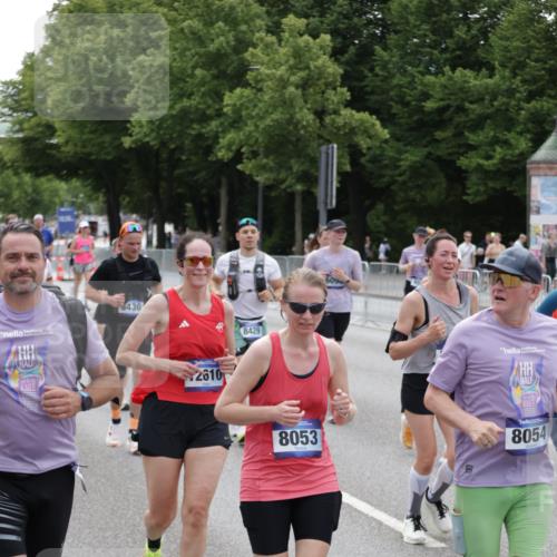 29.06.2025 - hella hamburg halbmarathon Jannik Wohlers http://msf.ph/oto/8332566 29.06.2025 10:40:26 Lombardsbrücke 1075, 1323, 2042, 2173, 2206, 2299, 2858, 3121, 3306, 3432, 3694, 4044, 4234, 4530, 4612, 4774, 4775, 4972, 5753, 6098, 6163, 6289, 6842, 7293, 7956, 8053, 8054, 8429, 8430, 9009, 9237, 9437, 9946, 10166, 10940, 11053, 11686, 12191, 12610, 12692, 12699, 13773, 15154, 15905, 16028, 16297, 16449, 16450, 17233, 17234, 17267, 17879, 19087, 19168 meine-sportfotos.de