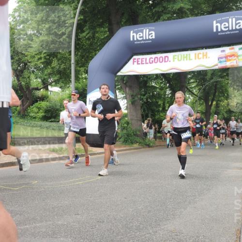 29.06.2025 - hella hamburg halbmarathon KatJ http://msf.ph/oto/8332572 29.06.2025 10:47:22 Zwischen KM18-KM19 2978, 5775, 5839, 5885, 6201, 6309, 7761, 8003, 8290 meine-sportfotos.de