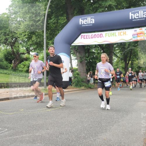 29.06.2025 - hella hamburg halbmarathon KatJ http://msf.ph/oto/8332605 29.06.2025 10:47:22 Zwischen KM18-KM19 2978, 5775, 5839, 5885, 6201, 6309, 7761, 8003, 8290 meine-sportfotos.de