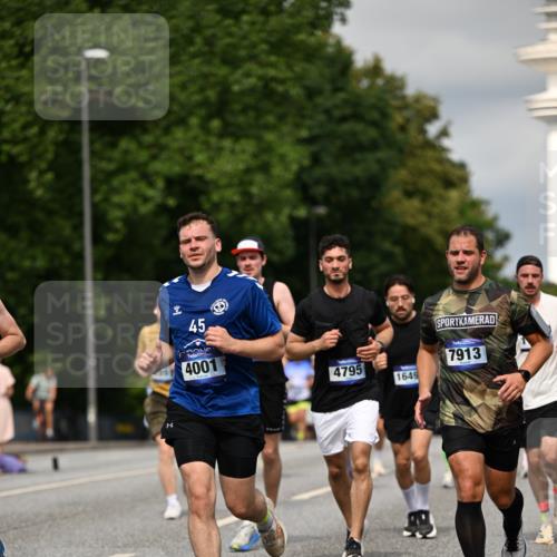 29.06.2025 - hella hamburg halbmarathon Dr. Thomas Lammeyer http://msf.ph/oto/8332689 29.06.2025 10:17:44 Kennedybrücke 1194, 1747, 1939, 2055, 2359, 2721, 2891, 2904, 4001, 4032, 4795, 4962, 5631, 5719, 6207, 7460, 7462, 7913, 8673, 9141, 9612, 9631, 9886, 10442, 10443 meine-sportfotos.de