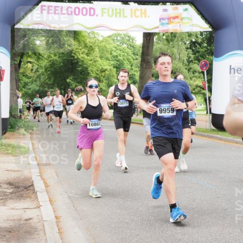 29.06.2025 - hella hamburg halbmarathon MichiJ http://msf.ph/oto/8332776 29.06.2025 10:38:25 Zwischen KM18-KM19 2718, 3654, 5600, 5894, 7930, 7932, 8261, 9959, 10319, 10868, 11733, 13015, 13073, 15395, 15720, 15899, 18811 meine-sportfotos.de