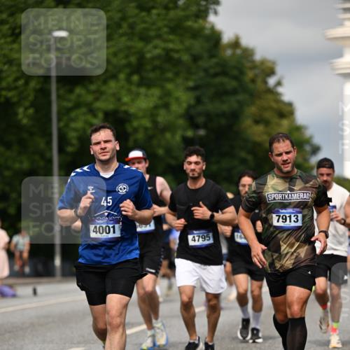 29.06.2025 - hella hamburg halbmarathon Dr. Thomas Lammeyer http://msf.ph/oto/8332778 29.06.2025 10:17:45 Kennedybrücke 1194, 1747, 1939, 2055, 2359, 2721, 2891, 2904, 4001, 4032, 4795, 4962, 5631, 5719, 6207, 7460, 7462, 7913, 8673, 9141, 9612, 9631, 9886, 10442, 10443 meine-sportfotos.de