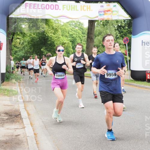 29.06.2025 - hella hamburg halbmarathon MichiJ http://msf.ph/oto/8332786 29.06.2025 10:38:25 Zwischen KM18-KM19 2718, 3654, 5600, 5894, 7930, 7932, 8261, 9959, 10319, 10868, 11733, 13015, 13073, 15395, 15720, 15899, 18811 meine-sportfotos.de