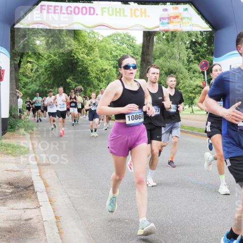 29.06.2025 - hella hamburg halbmarathon MichiJ http://msf.ph/oto/8332803 29.06.2025 10:38:25 Zwischen KM18-KM19 2718, 3654, 5600, 5894, 7930, 7932, 8261, 9959, 10319, 10868, 11733, 13015, 13073, 15395, 15720, 15899, 18811 meine-sportfotos.de
