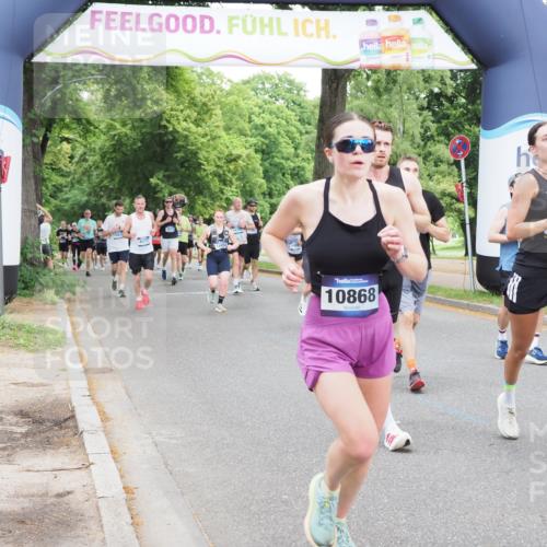 29.06.2025 - hella hamburg halbmarathon MichiJ http://msf.ph/oto/8332834 29.06.2025 10:38:25 Zwischen KM18-KM19 2718, 3654, 5600, 5894, 7930, 7932, 8261, 9959, 10319, 10868, 11733, 13015, 13073, 15395, 15720, 15899, 18811 meine-sportfotos.de
