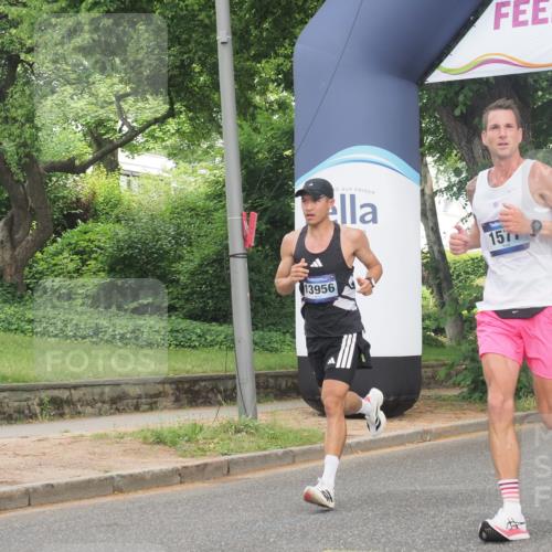 29.06.2025 - hella hamburg halbmarathon KatJ http://msf.ph/oto/8332836 29.06.2025 10:17:31 Zwischen KM18-KM19 1577 meine-sportfotos.de