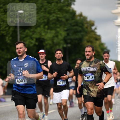 29.06.2025 - hella hamburg halbmarathon Dr. Thomas Lammeyer http://msf.ph/oto/8332876 29.06.2025 10:17:45 Kennedybrücke 1194, 1747, 1939, 2055, 2359, 2721, 2891, 2904, 4001, 4032, 4795, 4962, 5631, 5719, 6207, 7460, 7462, 7913, 8673, 9141, 9612, 9631, 9886, 10442, 10443 meine-sportfotos.de