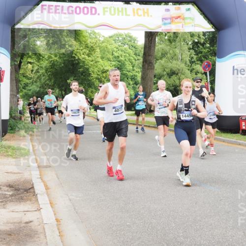 29.06.2025 - hella hamburg halbmarathon MichiJ http://msf.ph/oto/8332960 29.06.2025 10:38:28 Zwischen KM18-KM19 4077, 5600, 7930, 7932, 8989, 9959, 10319, 10868, 11733, 13015, 13073, 13976, 14458, 15720, 15899, 16291 meine-sportfotos.de