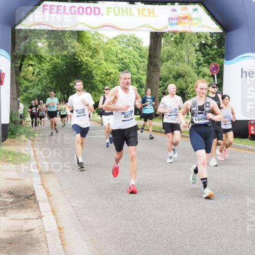 29.06.2025 - hella hamburg halbmarathon MichiJ http://msf.ph/oto/8332980 29.06.2025 10:38:28 Zwischen KM18-KM19 4077, 5600, 7930, 7932, 8989, 9959, 10319, 10868, 11733, 13015, 13073, 13976, 14458, 15720, 15899, 16291 meine-sportfotos.de