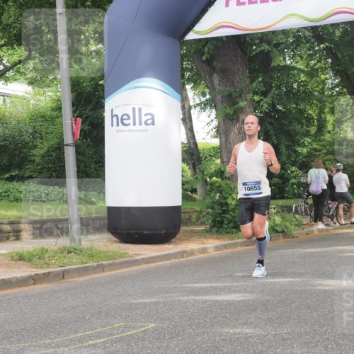 29.06.2025 - hella hamburg halbmarathon KatJ http://msf.ph/oto/8333110 29.06.2025 10:17:33 Zwischen KM18-KM19 1577 meine-sportfotos.de