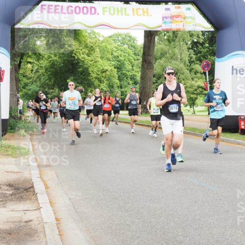 29.06.2025 - hella hamburg halbmarathon MichiJ http://msf.ph/oto/8333131 29.06.2025 10:38:31 Zwischen KM18-KM19 2670, 4077, 5600, 7930, 7943, 8989, 9959, 13073, 13726, 13976, 14458, 14626, 15720, 15871, 15899, 16291 meine-sportfotos.de