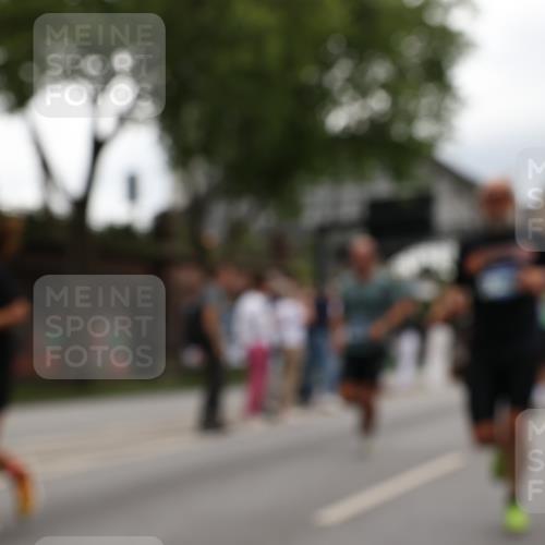 29.06.2025 - hella hamburg halbmarathon Yannick Fuchs http://msf.ph/oto/8333191 29.06.2025 10:51:48 20KM 1611, 2025, 2236, 2488, 2606, 2759, 2806, 2883, 2907, 3093, 3141, 3859, 4426, 4467, 4579, 4632, 4833, 5926, 6104, 6281, 6302, 6531, 6595, 7138, 7833, 9316, 9450, 9485, 10599, 10788, 11645, 13465, 14571, 15217, 15229, 16517, 16531, 17405, 17415, 17455, 17543, 18068, 18501, 18508, 18587, 18762, 18891 meine-sportfotos.de