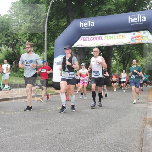 29.06.2025 - hella hamburg halbmarathon KatJ http://msf.ph/oto/8333217 29.06.2025 10:47:27 Zwischen KM18-KM19 1420, 2391, 2978, 4592, 5839, 6201, 7759, 8191, 8662 meine-sportfotos.de