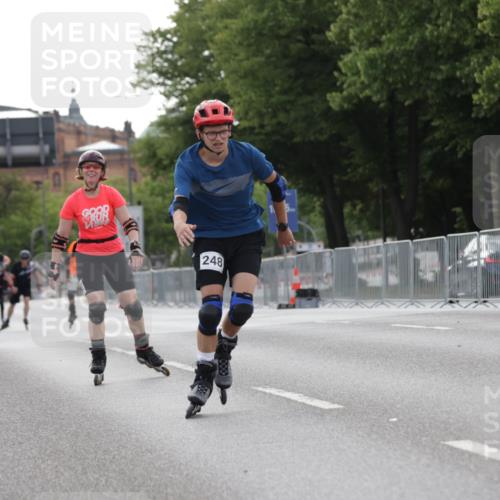 29.06.2025 - hella hamburg halbmarathon Jannik Wohlers http://msf.ph/oto/8333378 29.06.2025 09:01:37 Lombardsbrücke  meine-sportfotos.de