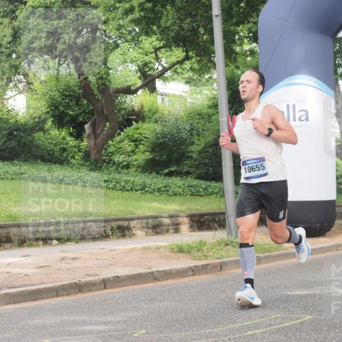29.06.2025 - hella hamburg halbmarathon KatJ http://msf.ph/oto/8333475 29.06.2025 10:17:34 Zwischen KM18-KM19 1577 meine-sportfotos.de