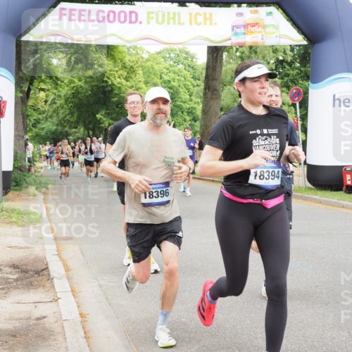 29.06.2025 - hella hamburg halbmarathon MichiJ http://msf.ph/oto/8333661 29.06.2025 10:38:36 Zwischen KM18-KM19 2670, 5018, 5399, 5820, 7397, 7943, 8205, 8989, 9057, 9793, 13403, 13726, 13976, 14626, 15480, 15871, 16291, 16716, 17823, 18394 meine-sportfotos.de