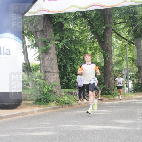 29.06.2025 - hella hamburg halbmarathon KatJ http://msf.ph/oto/8333711 29.06.2025 10:17:36 Zwischen KM18-KM19 1577 meine-sportfotos.de