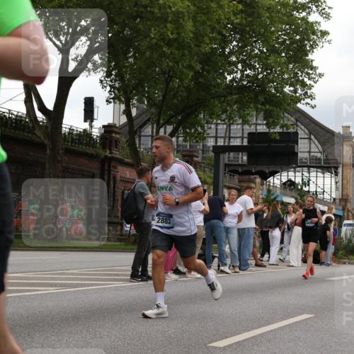 29.06.2025 - hella hamburg halbmarathon Yannick Fuchs http://msf.ph/oto/8333752 29.06.2025 10:51:50 20KM 1611, 2025, 2488, 2606, 2759, 2806, 2840, 2883, 2907, 3093, 3141, 3859, 4426, 4467, 4502, 4579, 4632, 4833, 5341, 5926, 6104, 6281, 6302, 6531, 6595, 7138, 7189, 7833, 8322, 8585, 9316, 9485, 10599, 10788, 11645, 13465, 13816, 14571, 15217, 15229, 16517, 16531, 17405, 17415, 17455, 17543, 18068, 18180, 18492, 18501, 18587, 18762, 18891 meine-sportfotos.de