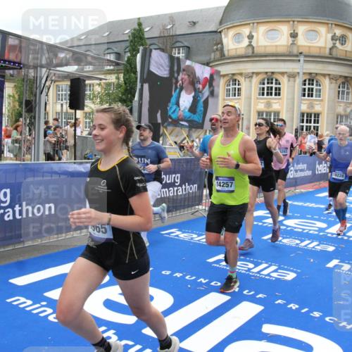 29.06.2025 - hella hamburg halbmarathon Michael Strokosch http://msf.ph/oto/8333809 29.06.2025 10:50:12 Ziel 1119, 1216, 1507, 3296, 3562, 7176, 8313, 9031, 9303, 9965, 10371, 11607, 12203, 12235, 13282, 14257, 18228, 18657, 18658 meine-sportfotos.de