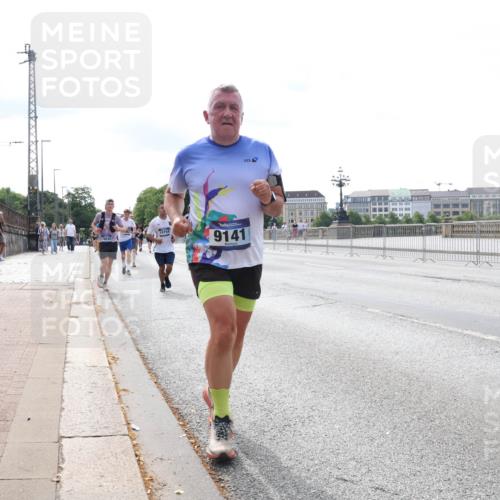 29.06.2025 - hella hamburg halbmarathon Lena Gebhardt http://msf.ph/oto/8333944 29.06.2025 10:13:16 Lombardsbrücke 16030, 18754, 9141, 1007, 1020, 1051, 1747, 1859, 2942, 2961, 3218, 3360, 3728, 3729, 4187, 4532, 4950, 5546, 6207, 6489, 6724, 7346, 7446, 7447, 7460, 7873, 8279, 8398, 8405, 8913, 9141, 9527, 9612, 10067, 10402, 11720, 12492, 13331, 13928, 14404, 15531, 15922, 16030, 16255, 16323, 16437, 17061, 17474, 17699, 17988, 18048, 18222, 18320, 18530, 18732 meine-sportfotos.de