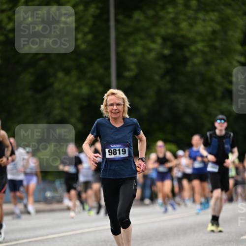29.06.2025 - hella hamburg halbmarathon Dr. Thomas Lammeyer http://msf.ph/oto/8333949 29.06.2025 10:39:52 Kennedybrücke 2198, 2412, 2787, 2827, 3828, 4413, 4703, 4965, 5147, 6029, 6189, 6471, 6867, 8296, 8567, 8947, 9470, 9803, 9819, 10360, 10565, 10652, 11187, 11198, 11233, 11359 meine-sportfotos.de