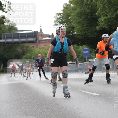 29.06.2025 - hella hamburg halbmarathon Jannik Wohlers http://msf.ph/oto/8333966 29.06.2025 09:01:43 Lombardsbrücke  meine-sportfotos.de
