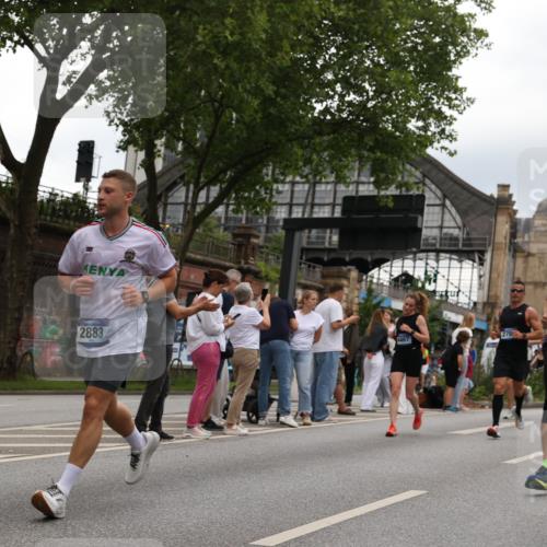 29.06.2025 - hella hamburg halbmarathon Yannick Fuchs http://msf.ph/oto/8333983 29.06.2025 10:51:51 20KM 1595, 1611, 2025, 2488, 2606, 2759, 2806, 2840, 2883, 2907, 3093, 3141, 3859, 4319, 4426, 4467, 4502, 4579, 4632, 4833, 5341, 5926, 6104, 6281, 6302, 6531, 6595, 7138, 7189, 8322, 8585, 9316, 9485, 10599, 10788, 11645, 13465, 13816, 14266, 14571, 15217, 15229, 16517, 16531, 17405, 17415, 17455, 17543, 18068, 18180, 18492, 18501, 18587, 18762, 18891 meine-sportfotos.de