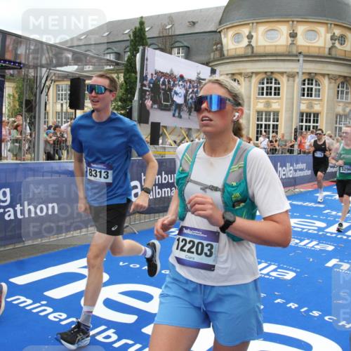 29.06.2025 - hella hamburg halbmarathon Michael Strokosch http://msf.ph/oto/8334000 29.06.2025 10:50:14 Ziel 1119, 1507, 3296, 3562, 7176, 7930, 7932, 8313, 9965, 10371, 11607, 12203, 12235, 13282, 14257, 15620, 18228, 18657, 18658, 18811, 19040 meine-sportfotos.de