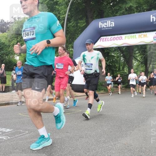 29.06.2025 - hella hamburg halbmarathon KatJ http://msf.ph/oto/8334033 29.06.2025 10:47:33 Zwischen KM18-KM19 1364, 1420, 1653, 2391, 3097, 4068, 4592, 6487, 6921, 7759, 8191 meine-sportfotos.de