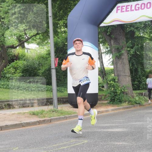 29.06.2025 - hella hamburg halbmarathon KatJ http://msf.ph/oto/8334087 29.06.2025 10:17:37 Zwischen KM18-KM19 1577 meine-sportfotos.de