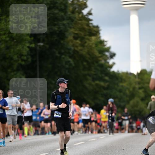29.06.2025 - hella hamburg halbmarathon Dr. Thomas Lammeyer http://msf.ph/oto/8334099 29.06.2025 10:39:54 Kennedybrücke 1336, 2412, 2787, 2827, 3828, 4413, 4703, 4965, 5147, 6029, 6189, 6471, 6867, 8296, 8567, 8947, 9470, 9819, 10360, 10565, 10652, 11187, 11198, 11233, 11359 meine-sportfotos.de