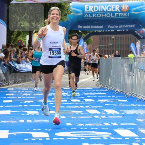 29.06.2025 - hella hamburg halbmarathon Strokosch-Dieckow http://msf.ph/oto/8334242 29.06.2025 10:33:54 Ziel 1743, 2243, 9345, 9519, 10865, 11227, 13493, 13494, 13771, 14310, 14466, 15268, 15500, 16243, 17877 meine-sportfotos.de