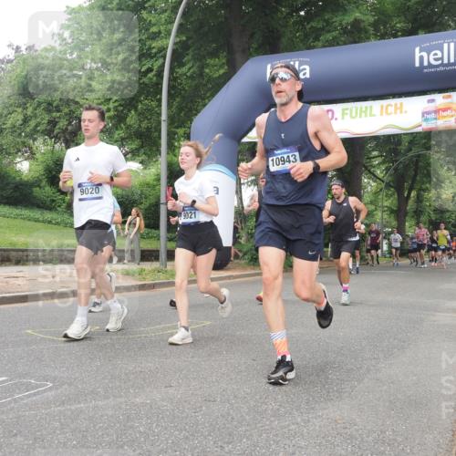 29.06.2025 - hella hamburg halbmarathon KatJ http://msf.ph/oto/8334314 29.06.2025 10:47:36 Zwischen KM18-KM19 1364, 1653, 3097, 4068, 6487, 6921, 7033 meine-sportfotos.de