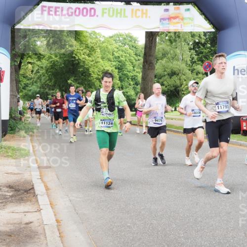 29.06.2025 - hella hamburg halbmarathon MichiJ http://msf.ph/oto/8334329 29.06.2025 10:38:42 Zwischen KM18-KM19 5399, 5820, 7134, 8205, 9057, 9093, 9476, 9739, 9793, 10215, 10603, 10891, 11124, 11791, 12367, 13707, 17129, 18006 meine-sportfotos.de