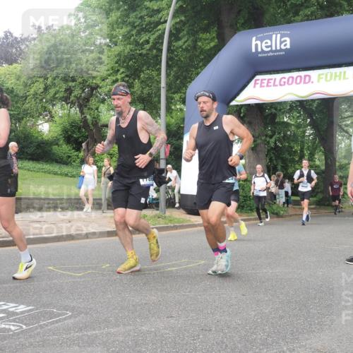29.06.2025 - hella hamburg halbmarathon KatJ http://msf.ph/oto/8334411 29.06.2025 10:47:37 Zwischen KM18-KM19 1364, 1453, 1653, 2086, 3097, 4068, 6921, 7033 meine-sportfotos.de