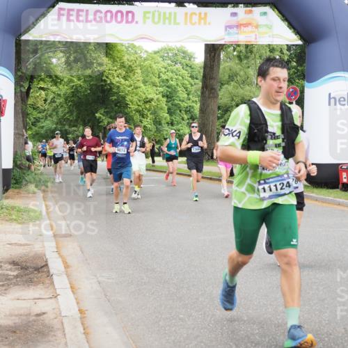 29.06.2025 - hella hamburg halbmarathon MichiJ http://msf.ph/oto/8334433 29.06.2025 10:38:43 Zwischen KM18-KM19 5399, 7134, 8205, 9057, 9093, 9476, 9739, 9793, 10215, 10603, 10891, 11124, 11791, 12367, 13707, 17129, 18006 meine-sportfotos.de